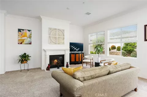 Living - 467 Madera Crk, Beaumont, CA 92223 photo 1 of 2