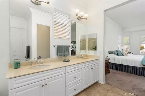 Entry Way - 467 Madera Crk, Beaumont, CA 92223 photo 2 of 5