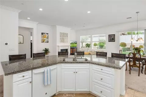 Kitchen - 467 Madera Crk, Beaumont, CA 92223 photo 5 of 7