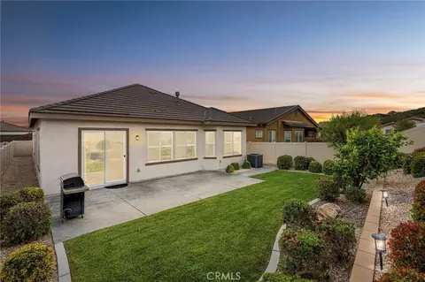 Exterior - 467 Madera Crk, Beaumont, CA 92223 photo 3 of 12