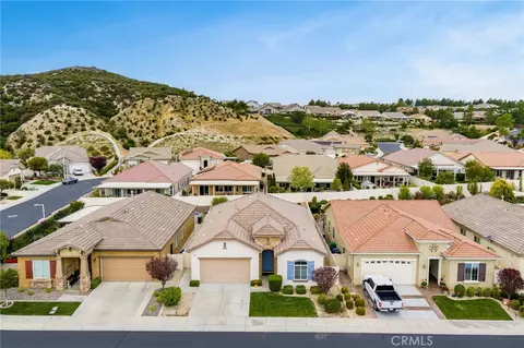 View/Area - 467 Madera Crk, Beaumont, CA 92223 photo 3 of 11