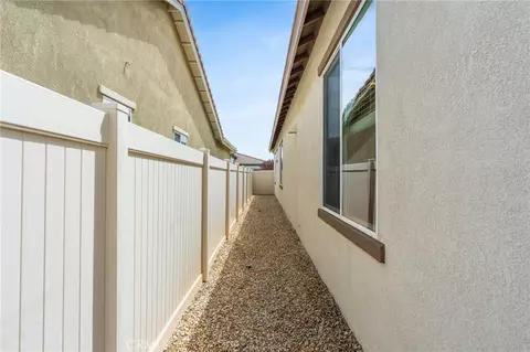 Exterior - 467 Madera Crk, Beaumont, CA 92223 photo 7 of 11