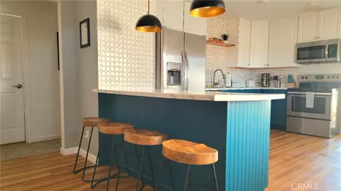 Kitchen - 63543 Jadeite St, Joshua Tree, CA 92252 photo 3 of 6