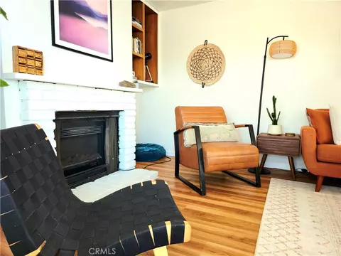 Living - 63543 Jadeite St, Joshua Tree, CA 92252 photo 2 of 5