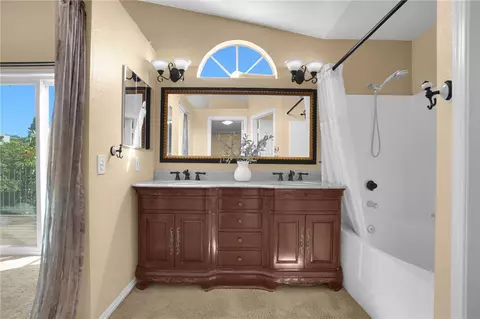 Bath - 3332 Fallenleaf, Corona, CA 92882 photo 2 of 3
