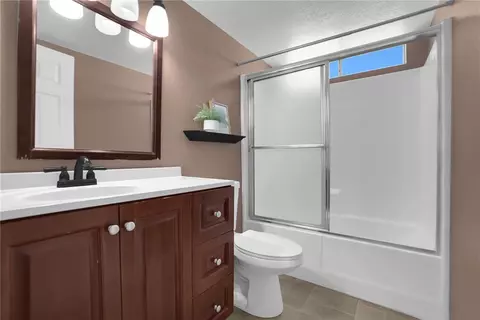 Bath - 3332 Fallenleaf, Corona, CA 92882 photo 3 of 3