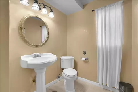 Bath - 3332 Fallenleaf, Corona, CA 92882 photo 1 of 3
