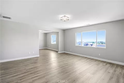 Living - 11270 Guava, Corona, CA 92883 photo 5 of 8