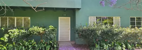 5148 Village Grn, Los Angeles, CA 90016