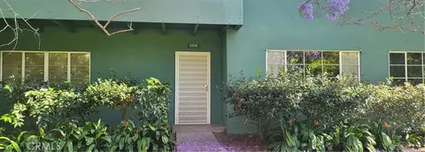 5148 Village Grn, Los Angeles, CA 90016