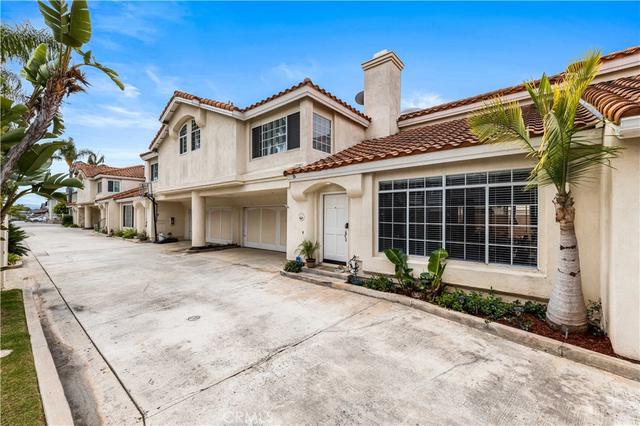 2537 Orange Ave #D, Costa Mesa, CA 92627