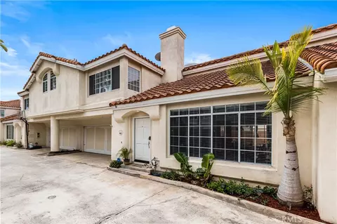 2537 Orange Ave #D, Costa Mesa, CA 92627