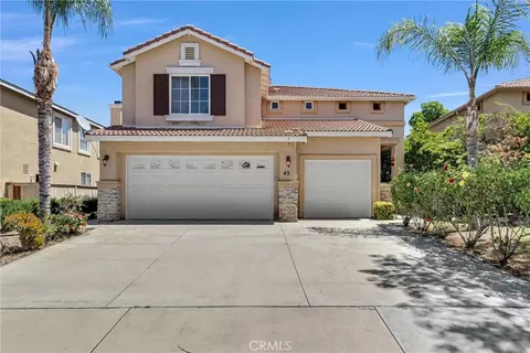 43 Villa Valtelena, Lake Elsinore, CA 92532