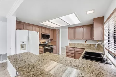Kitchen - 13505 Fairbanks Pl, Chino, CA 91710 photo 4 of 5