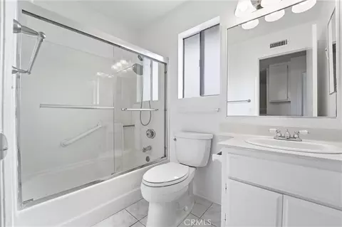 Bath - 13505 Fairbanks Pl, Chino, CA 91710 photo 4 of 4