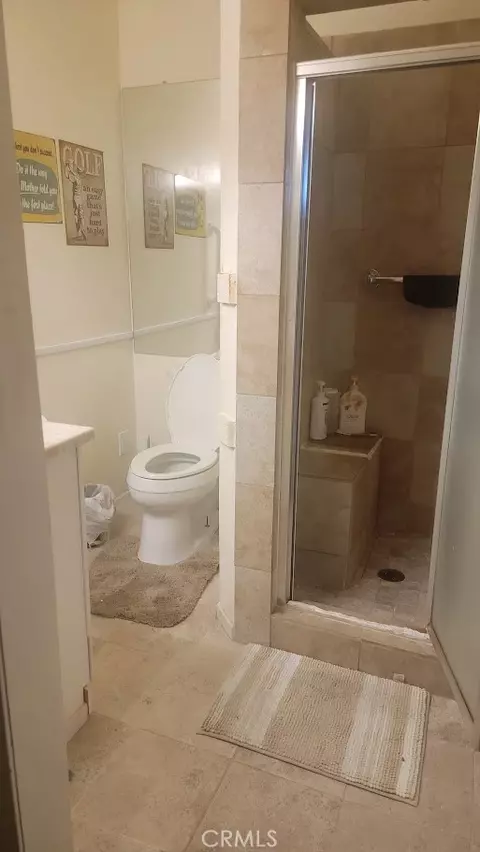 Bath - 199 Summit View Dr #B, Calimesa, CA 92320 photo 3 of 4