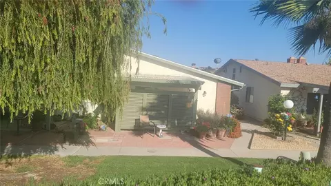 Exterior - 199 Summit View Dr #B, Calimesa, CA 92320 photo 2 of 11