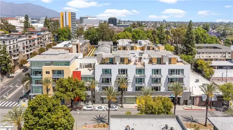 238 S Arroyo #203, Pasadena, CA 91105
