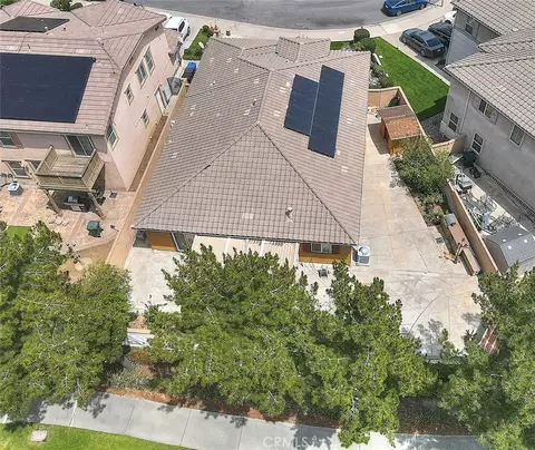 View/Area - 6252 Goldendale Way, Fontana, CA 92336 photo 11 of 23