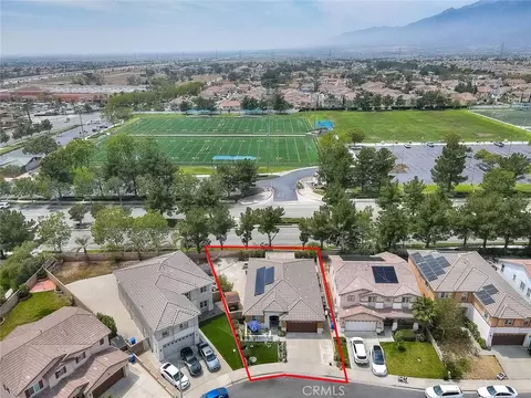 View/Area - 6252 Goldendale Way, Fontana, CA 92336 photo 2 of 23