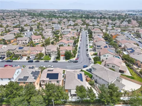 View/Area - 6252 Goldendale Way, Fontana, CA 92336 photo 4 of 23