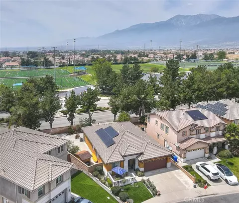 View/Area - 6252 Goldendale Way, Fontana, CA 92336 photo 10 of 23