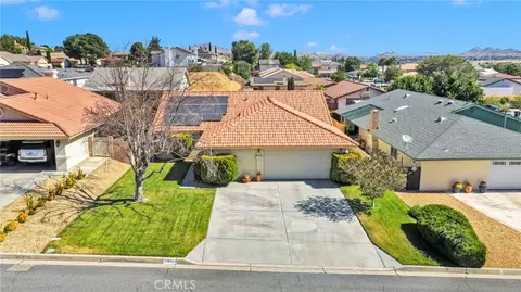 17810 Granada Dr, Victorville, CA 92395