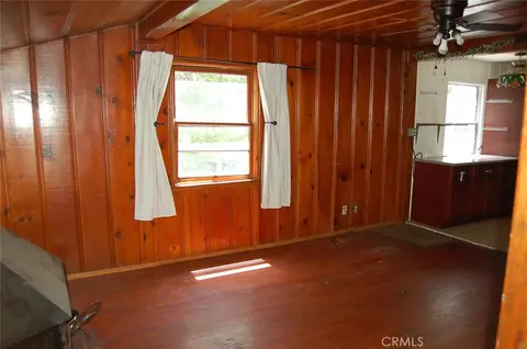 Living - 690 Ca-138, Crestline, CA 92325 photo 1 of 3