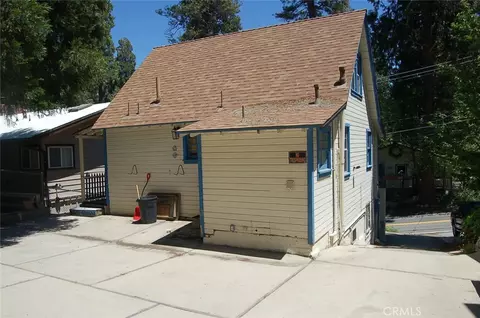 Exterior - 690 Ca-138, Crestline, CA 92325 photo 3 of 8