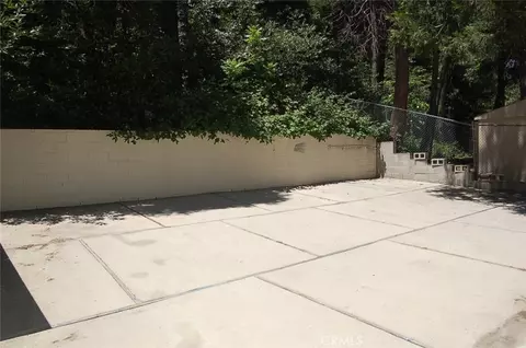 Exterior - 690 Ca-138, Crestline, CA 92325 photo 2 of 8