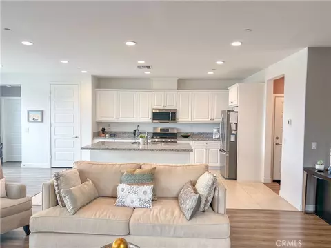 Kitchen - 1609 Trailview Dr, Beaumont, CA 92223 photo 1 of 2