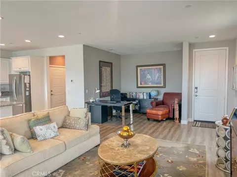 Living - 1609 Trailview Dr, Beaumont, CA 92223 photo 2 of 3