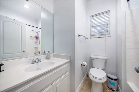 Bath - 5457 Martingale Way, Fontana, CA 92336 photo 4 of 4