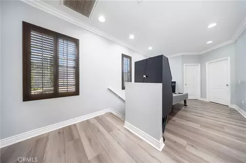 Entry Way - 5457 Martingale Way, Fontana, CA 92336 photo 4 of 6
