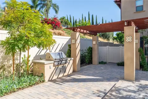 810 Francesca, Walnut, CA 91789 photo 2