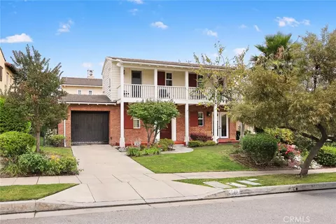 540 E Viewcrest Dr, Azusa, CA 91702