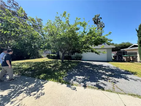 346 Victoria Pl, Claremont, CA 91711