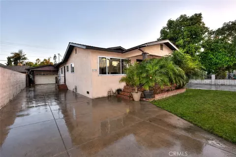 3738 E 55th St, Maywood, CA 90270