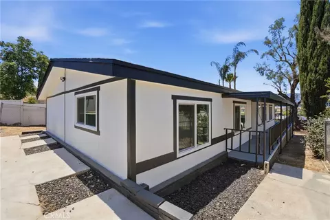 32551 Crescent Ave, Lake Elsinore, CA 92530