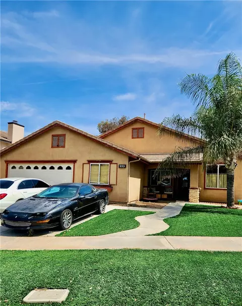 953 Silvercreek, Corona, CA 92882