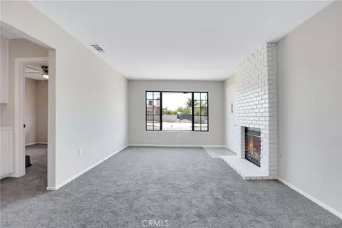 Living - 3102 W Devonshire Ave, Hemet, CA 92545 photo 5 of 6