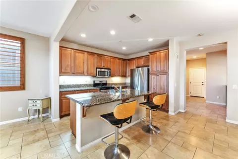 Kitchen - 1593 Bayport, Upland, CA 91786 photo 2 of 4