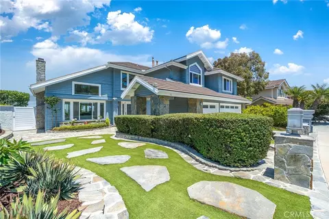 Exterior - 9 Olympus, Irvine, CA 92603 photo 4 of 8