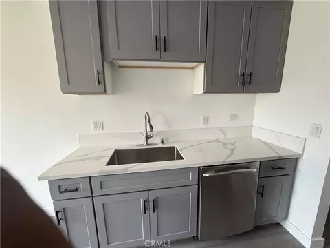 700 W La Veta Ave #E4, Orange, CA 92868