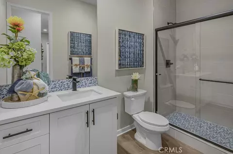 Bath - 6556 Canyon Oaks Dr, Simi Valley, CA 93063 photo 3 of 4