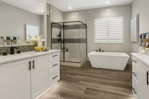 Bath - 6556 Canyon Oaks Dr, Simi Valley, CA 93063 photo 1 of 4