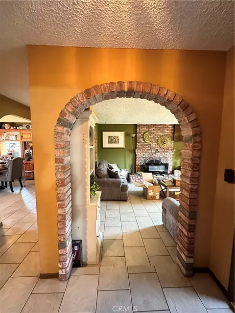 Entry Way - 16536 Filbert, Fontana, CA 92335 photo 6 of 8