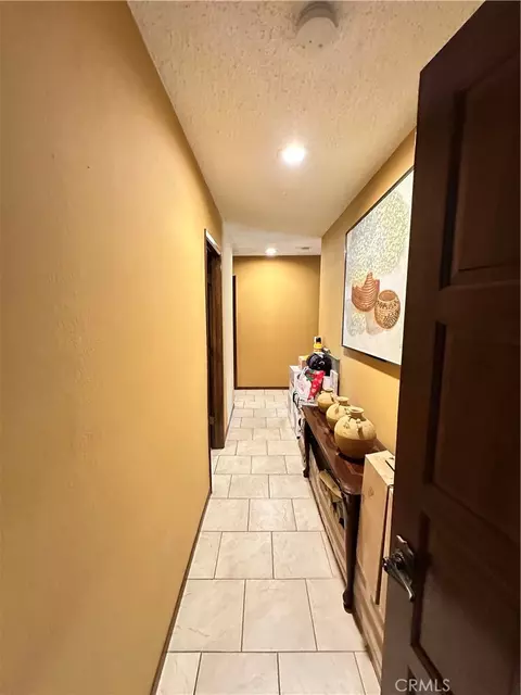 Entry Way - 16536 Filbert, Fontana, CA 92335 photo 5 of 8