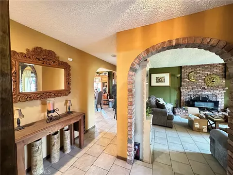 Entry Way - 16536 Filbert, Fontana, CA 92335 photo 3 of 8