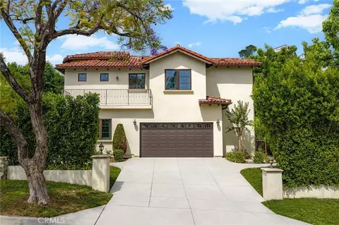 100 Country Club Dr, Burbank, CA 91501